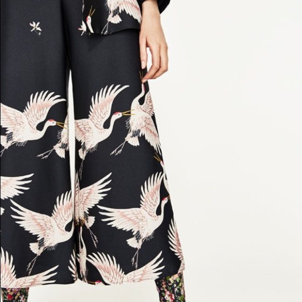 SOLD! Zara Stork Printed Kimono Culottes Pants - Picture 4 of 8